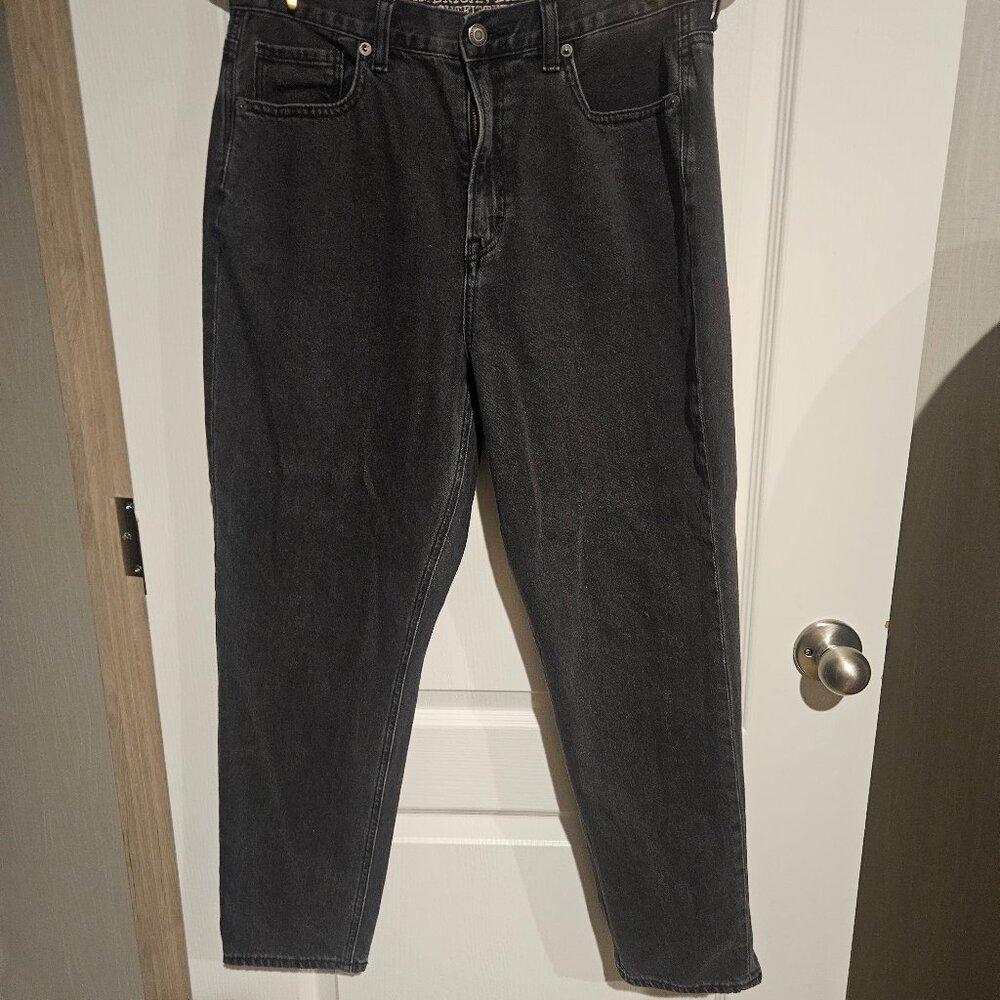 American Eagle Vintage Black Straight Leg Mom Fit Jean Size 10